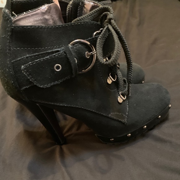 Colin Stuart Black Suede Lace Up Booties Sz 10 - Picture 2 of 2